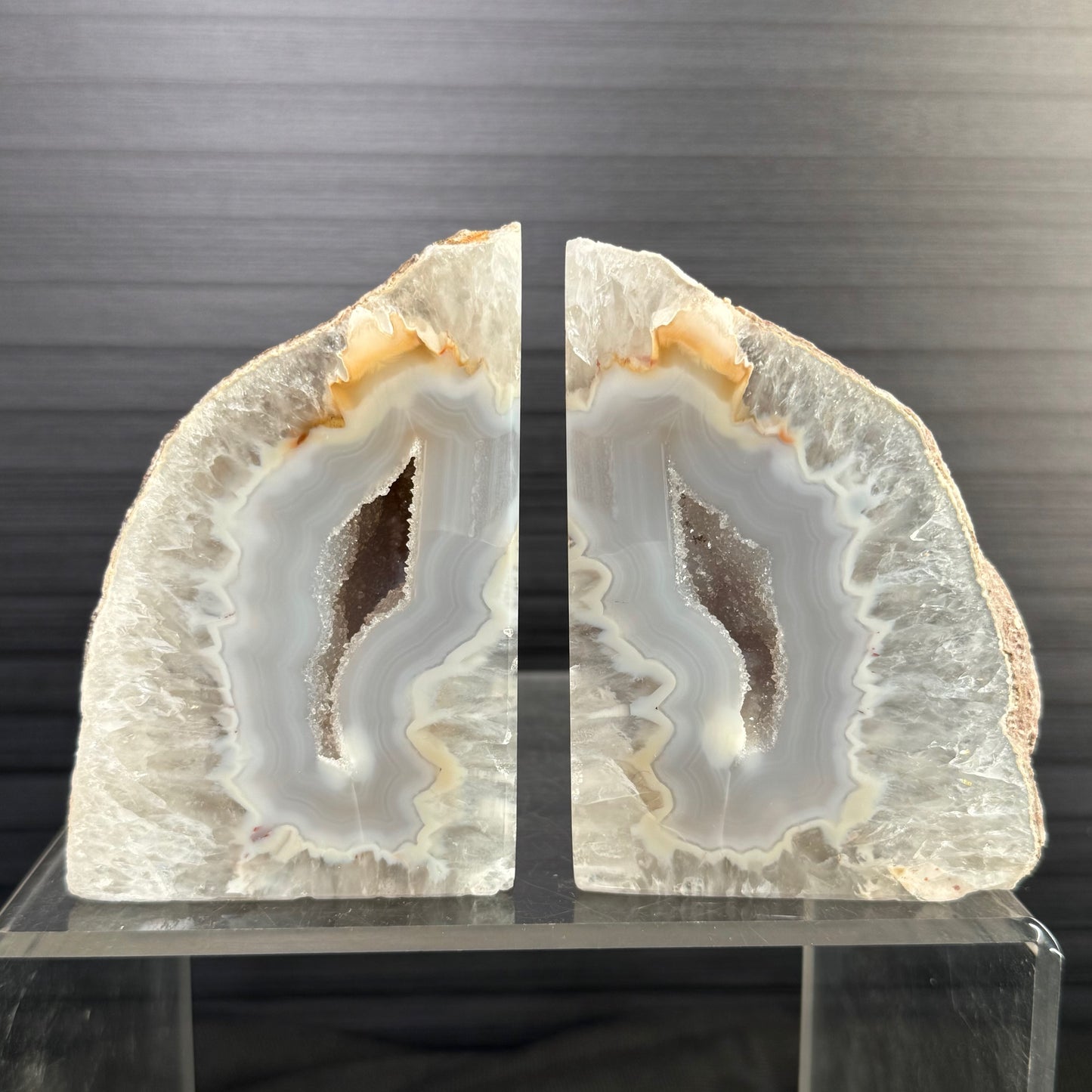 Agate Bookstand