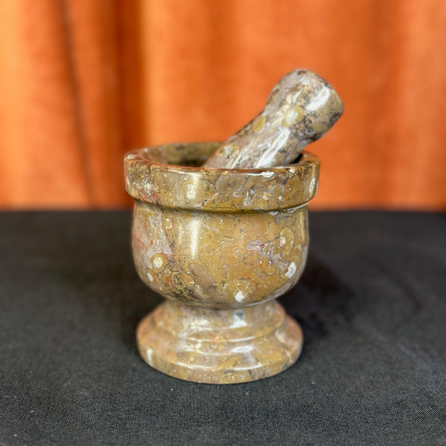 Mortar and Pestle - M